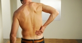 Malos hábitos que causan dolor de espalda