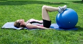 Ejercicios para glúteos con pelota de Pilates Ejercicios para glúteos con pelota de Pilates